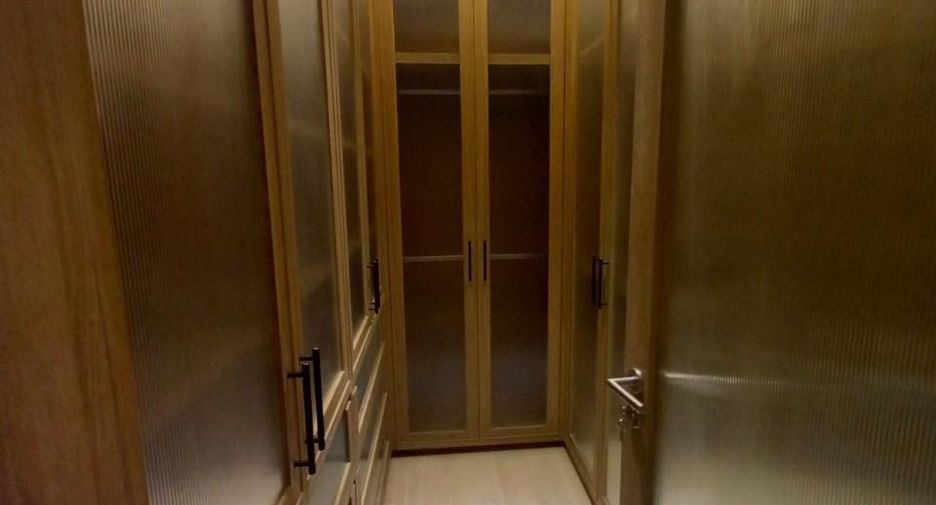 Condo en alquiler de 2 habitaciones en Yan Nawa, Bangkok