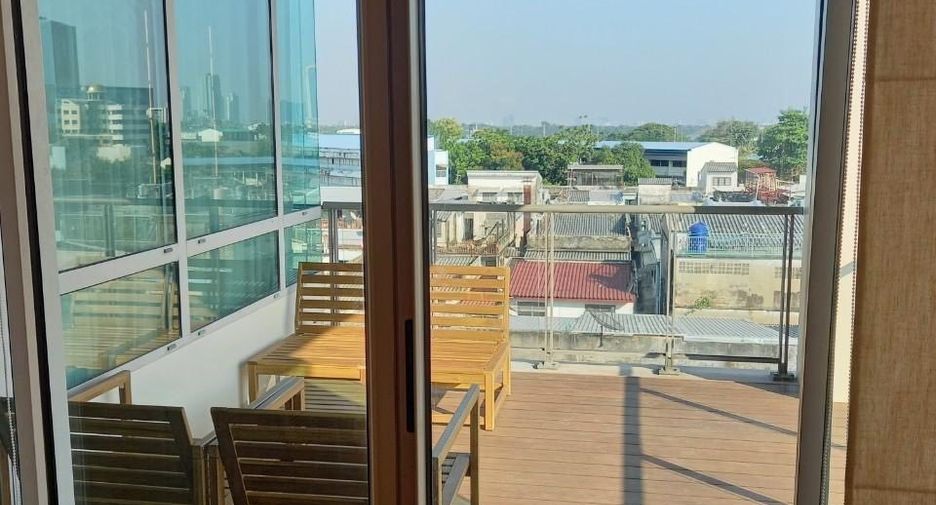 Condo en alquiler de 2 habitaciones en Yan Nawa, Bangkok