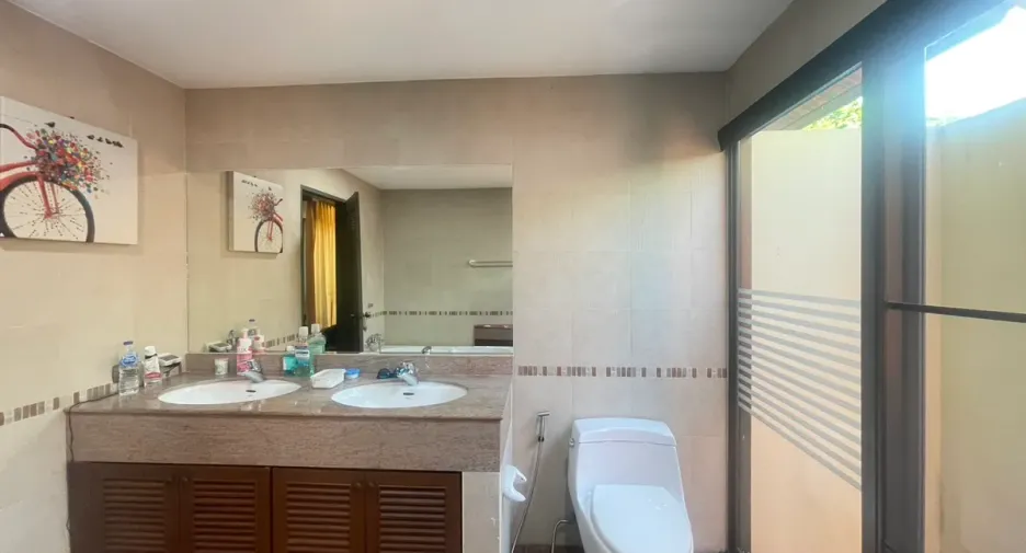 À louer 3 chambres maison à Huay Yai, Pattaya