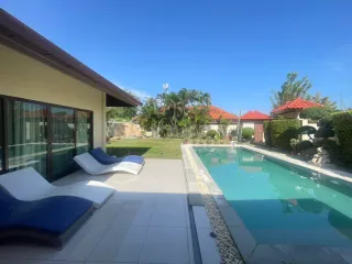 À louer 3 chambres maison à Huay Yai, Pattaya