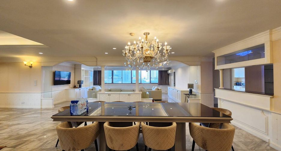 For rent 3 bedrooms condo in Watthana, Bangkok