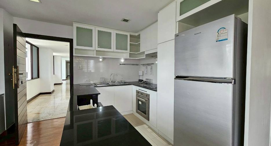 Condo en alquiler de 2 habitaciones en Khlong Toei, Bangkok