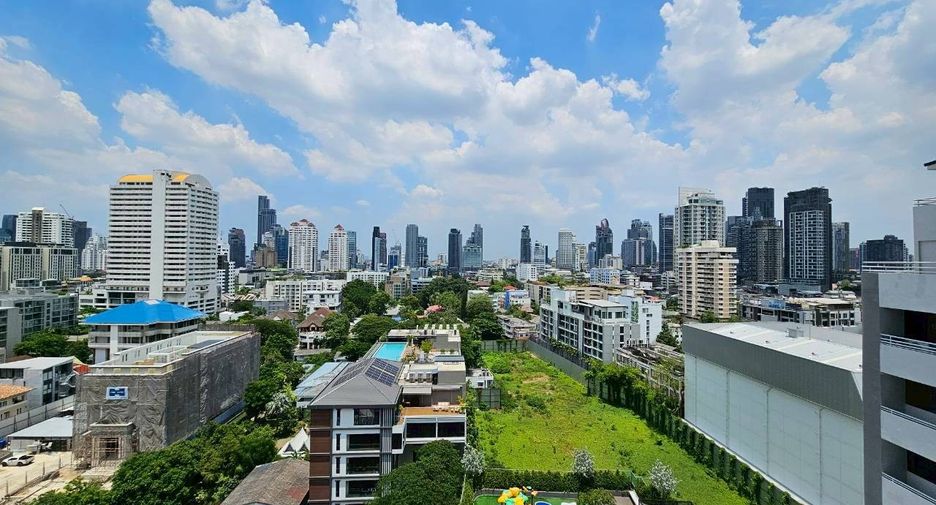 Condo en alquiler de 2 habitaciones en Khlong Toei, Bangkok