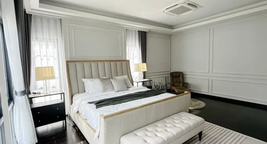 For rent 5 bedrooms house in Bang Phli, Samut Prakan