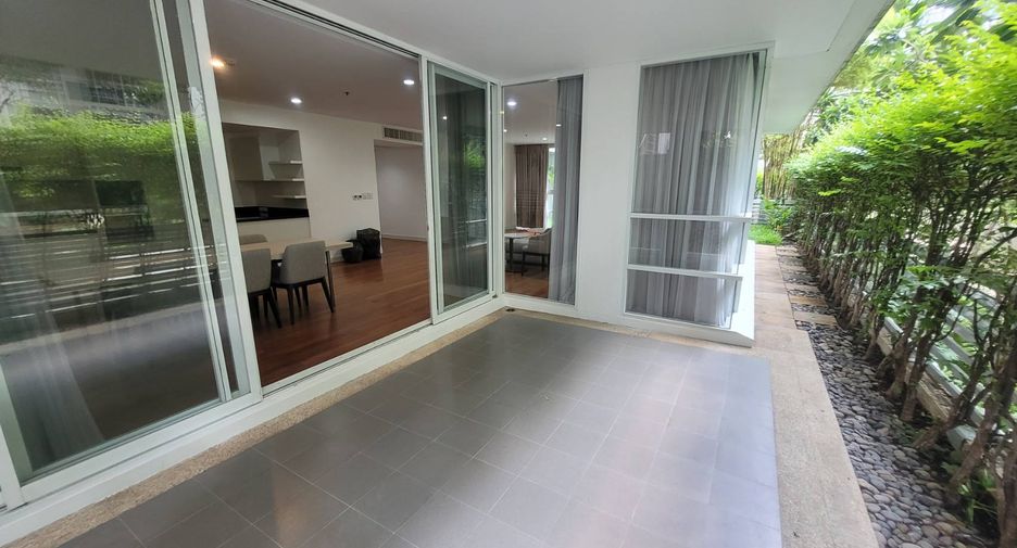 For rent 3 bedrooms condo in Watthana, Bangkok