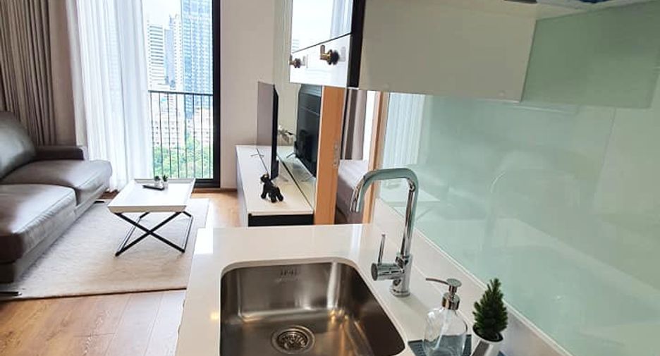 For rent 1 bed condo in Watthana, Bangkok