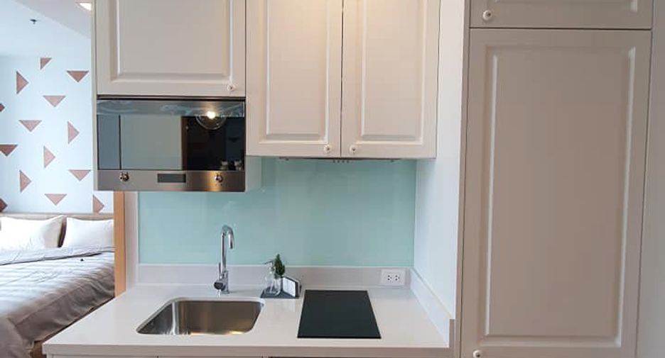 For rent 1 bed condo in Watthana, Bangkok