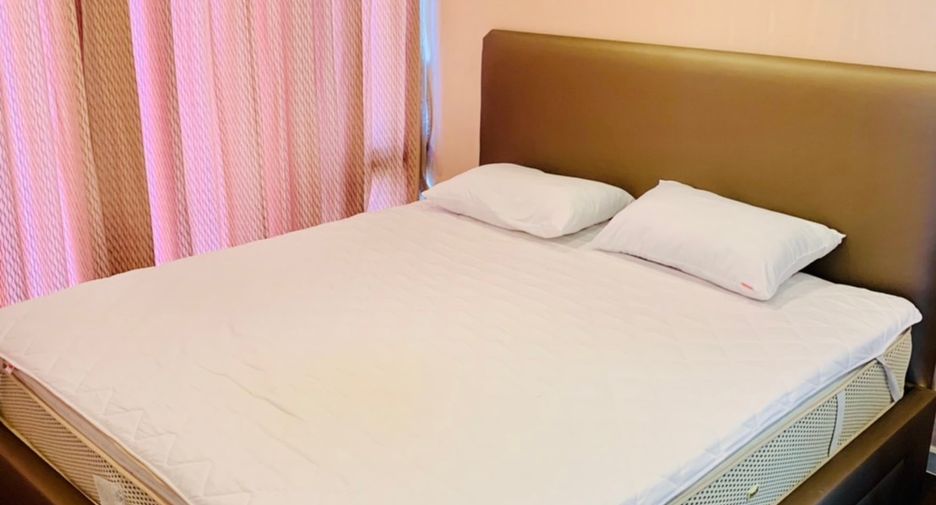 For rent 2 bedrooms condo in Sathon, Bangkok