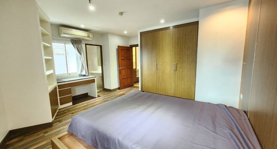 For rent and for sale 2 bedrooms condo in Watthana, Bangkok