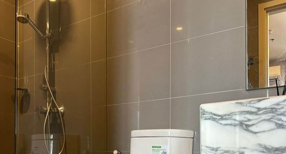 For rent and for sale 1 bed condo in Pathum Wan, Bangkok