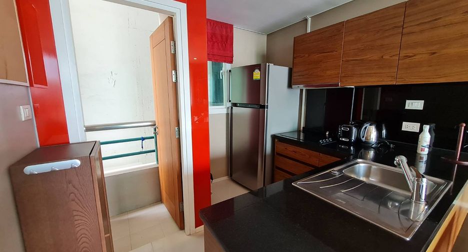 For rent 2 bedrooms condo in Watthana, Bangkok