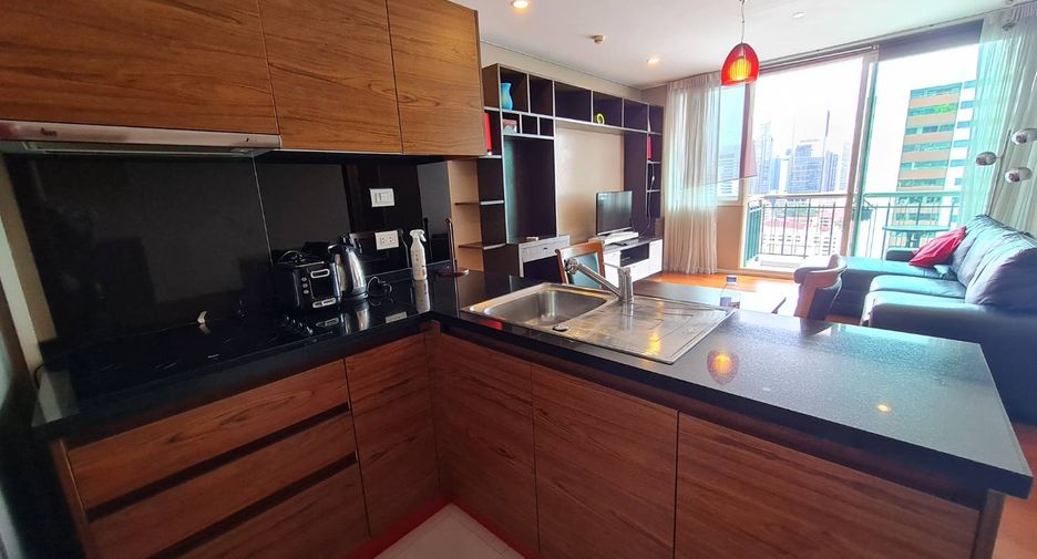 For rent 2 bedrooms condo in Watthana, Bangkok