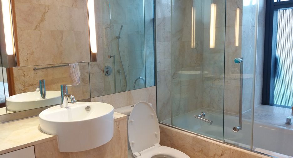 For rent 2 bedrooms condo in Sathon, Bangkok