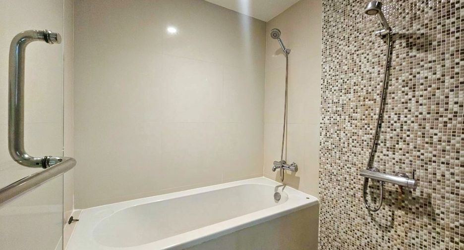 For rent 1 bed condo in Pathum Wan, Bangkok