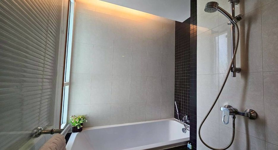 For rent 1 bed condo in Watthana, Bangkok