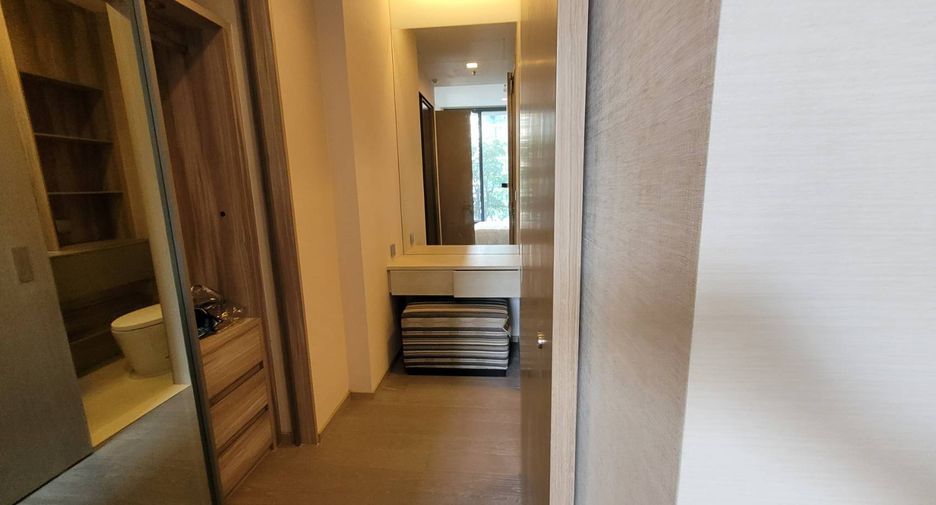 For rent 1 bed condo in Watthana, Bangkok