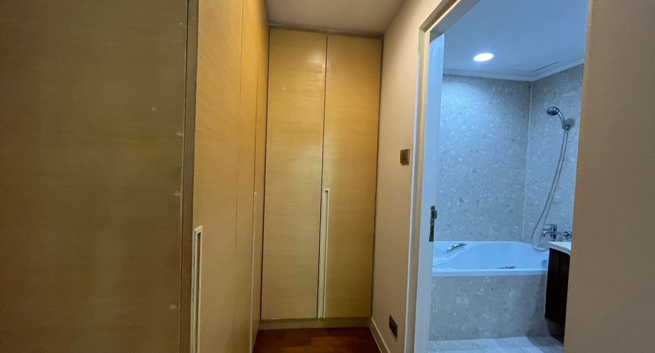 Condo en alquiler de 2 habitaciones en Pathum Wan, Bangkok