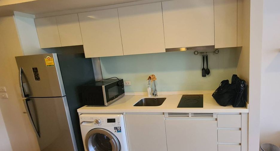 Wohnung zur Miete mit 1 Zimmer in Khlong Toei, Bangkok