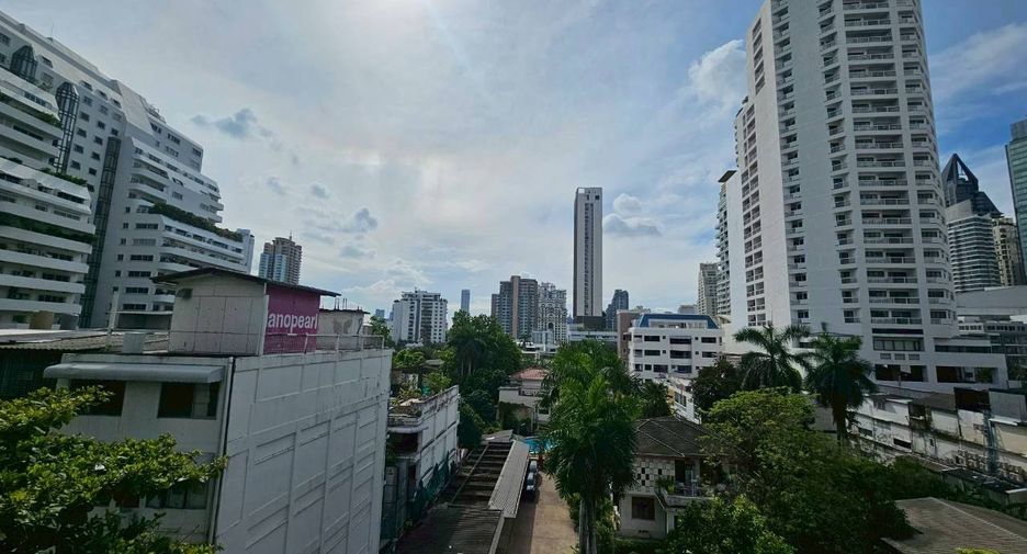 À louer 1 chambre condo à Watthana, Bangkok