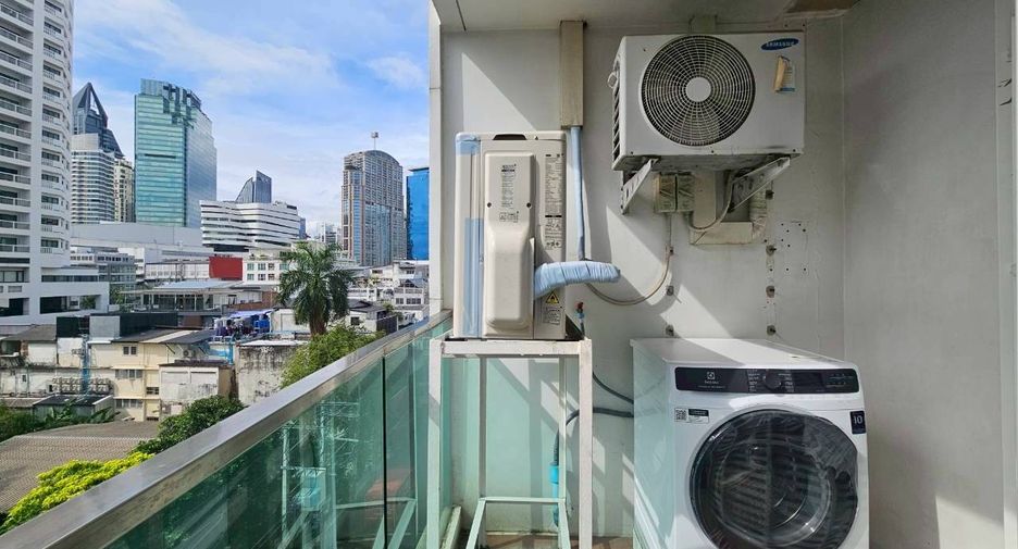 À louer 1 chambre condo à Watthana, Bangkok