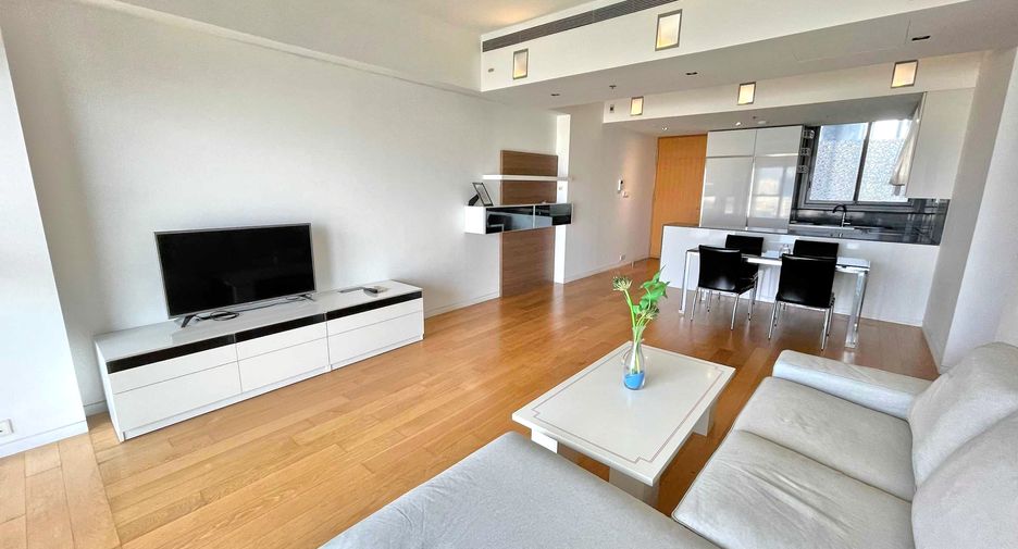 For rent 2 bedrooms condo in Sathon, Bangkok