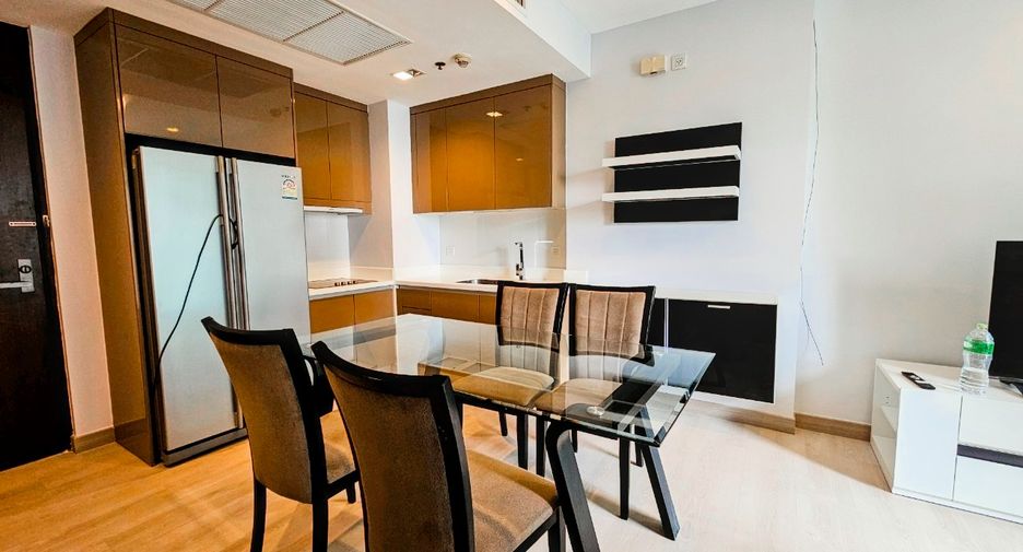 For rent and for sale 2 bedrooms condo in Khlong Toei, Bangkok