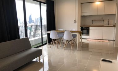 Condo en alquiler y en venta de 1 habitaciones en Watthana, Bangkok