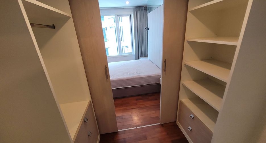 Wohnung zur Miete mit 2 Zimmer in Khlong Toei, Bangkok
