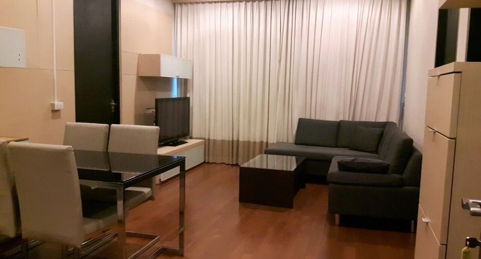 For rent 2 bedrooms condo in Pathum Wan, Bangkok