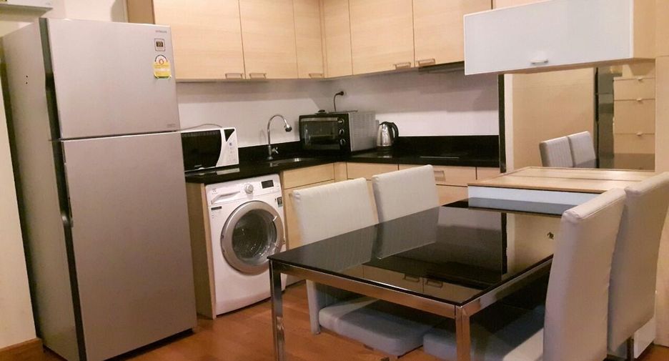 For rent 2 bedrooms condo in Pathum Wan, Bangkok