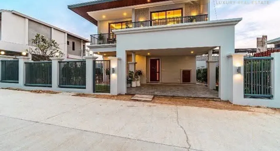 出售 3 卧室 独立屋 在 Bang Lamung, Chon Buri