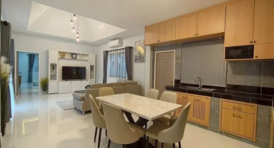 For sale 3 bedrooms villa in Huay Yai, Pattaya
