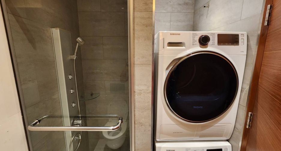 Аренда и продажа 2 спальни кондо в Кхлонг Тоеи, Бангкок