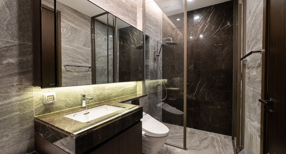 For rent 1 bed condo in Watthana, Bangkok