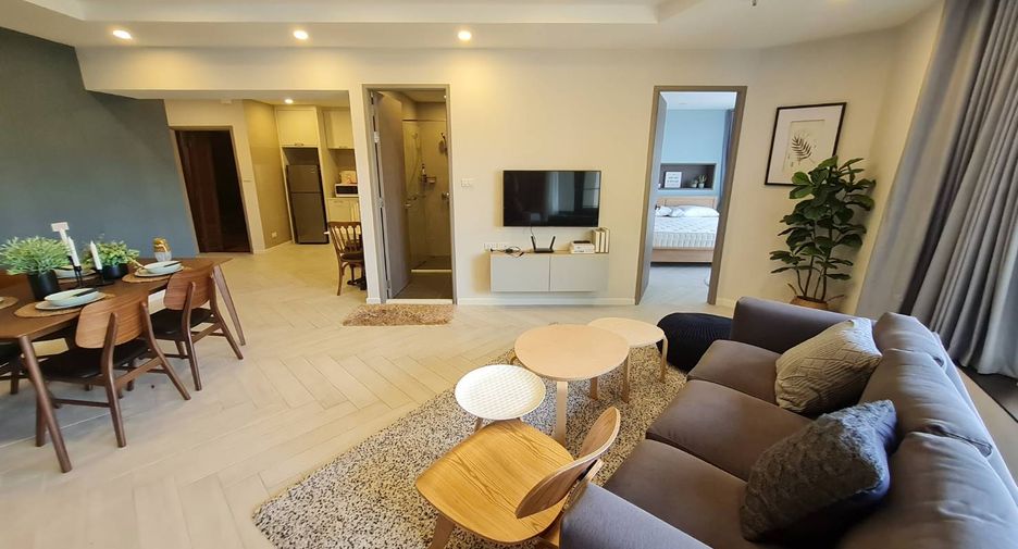For rent and for sale 2 bedrooms condo in Watthana, Bangkok