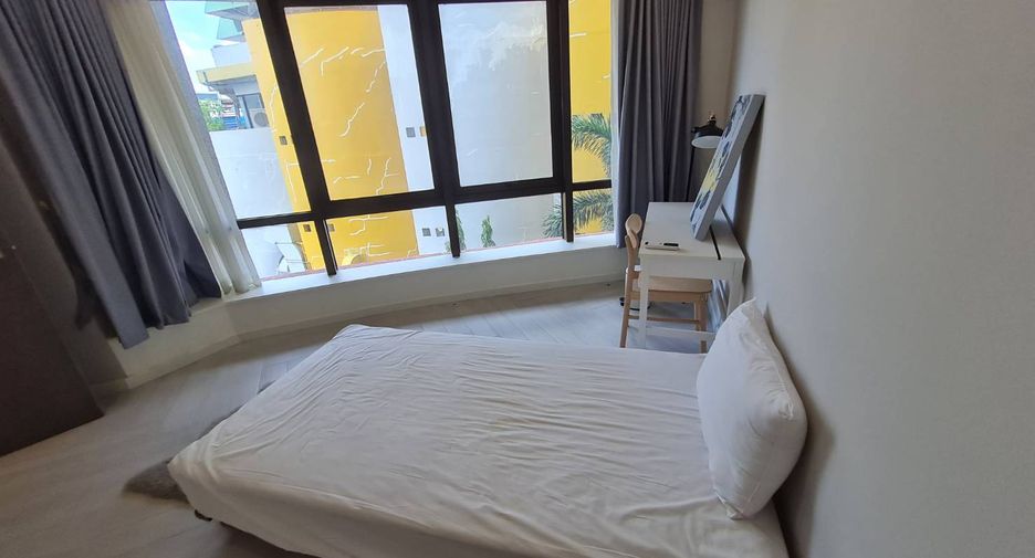For rent and for sale 2 bedrooms condo in Watthana, Bangkok