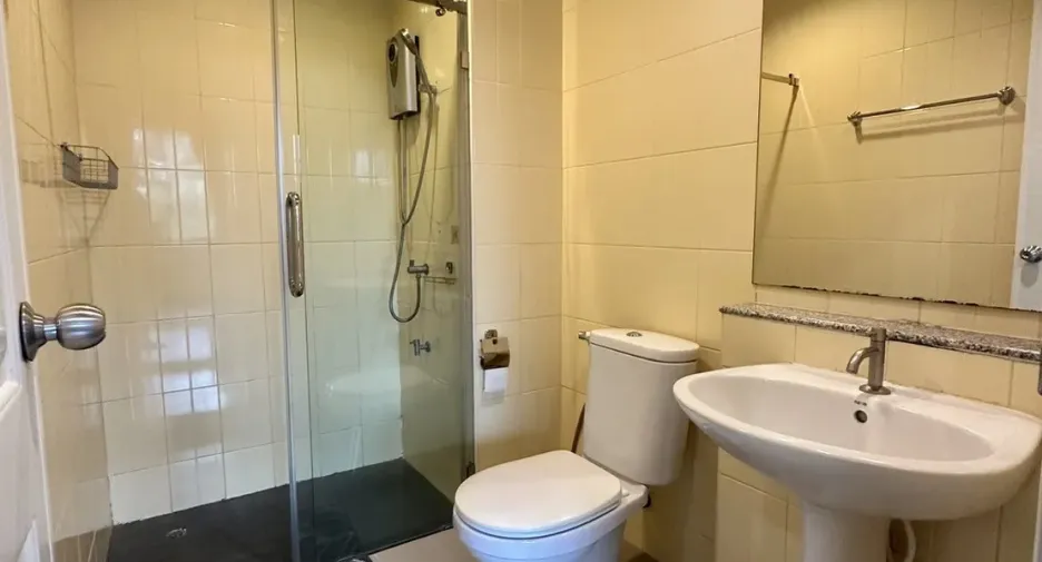 Reihenhaus zur Miete und zum Kauf mit 3 Zimmer in Mueang Nonthaburi, Nonthaburi