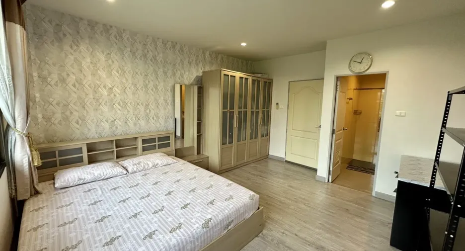 Reihenhaus zur Miete und zum Kauf mit 3 Zimmer in Mueang Nonthaburi, Nonthaburi