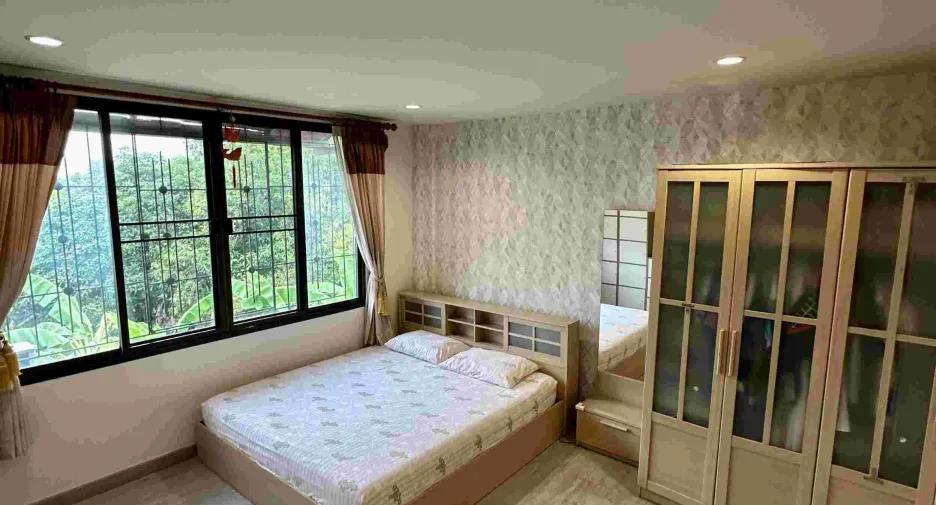 Reihenhaus zur Miete und zum Kauf mit 3 Zimmer in Mueang Nonthaburi, Nonthaburi