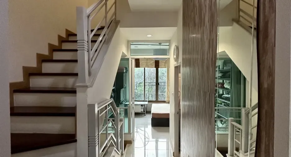 Reihenhaus zur Miete und zum Kauf mit 3 Zimmer in Mueang Nonthaburi, Nonthaburi