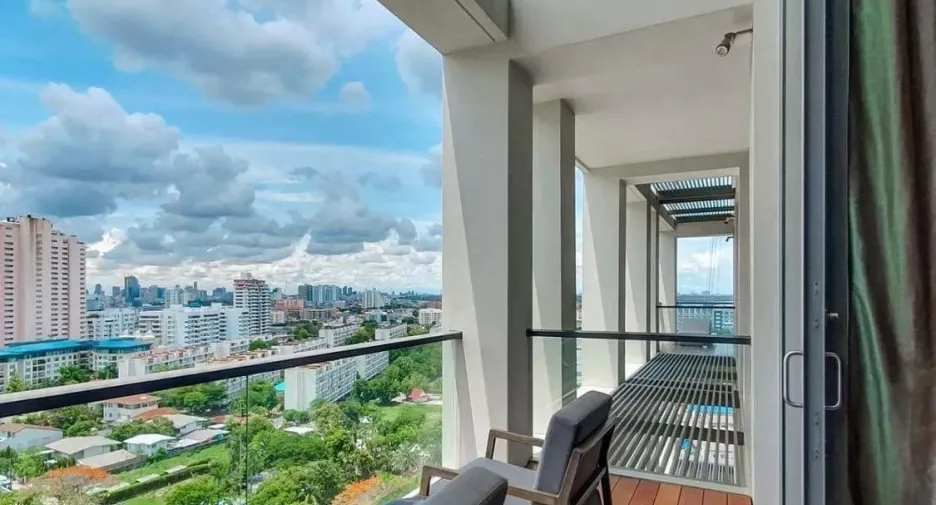 Продажа 2 спальни кондо в Сатхон, Бангкок