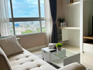 Condo en alquiler de 1 habitaciones en Khlong San, Bangkok