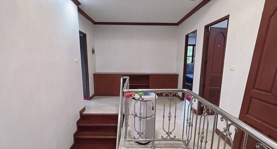 For sale 4 bedrooms house in Mueang Phuket, Phuket
