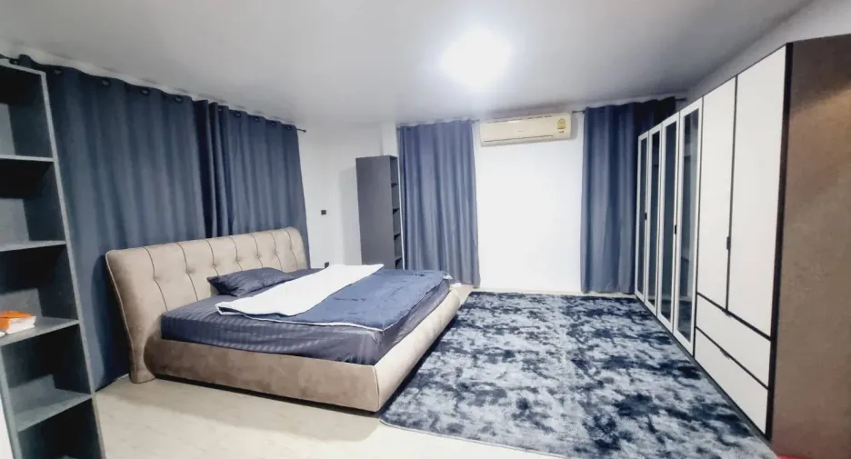 For sale 4 bedrooms house in Mueang Phuket, Phuket