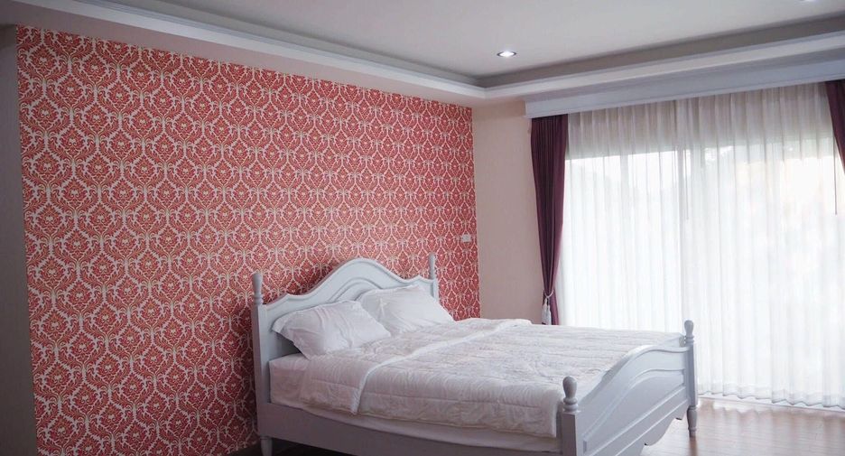 For sale and for rent 6 bedrooms villa in San Sai, Chiang Mai