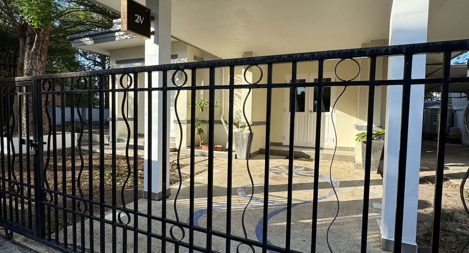 For sale 4 bedrooms house in Mueang Phuket, Phuket
