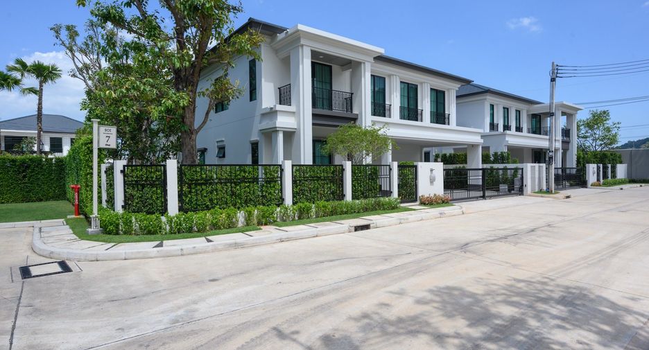 For rent 3 bedrooms house in Mueang Phuket, Phuket