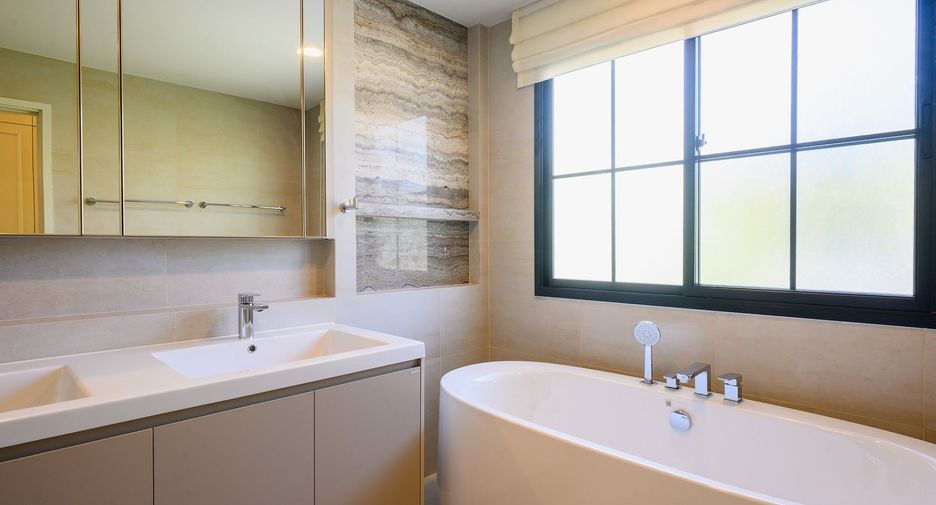 For rent 3 bedrooms house in Mueang Phuket, Phuket