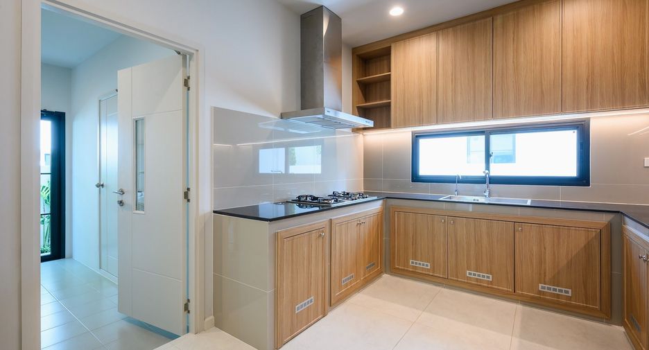 For rent 3 bedrooms house in Mueang Phuket, Phuket