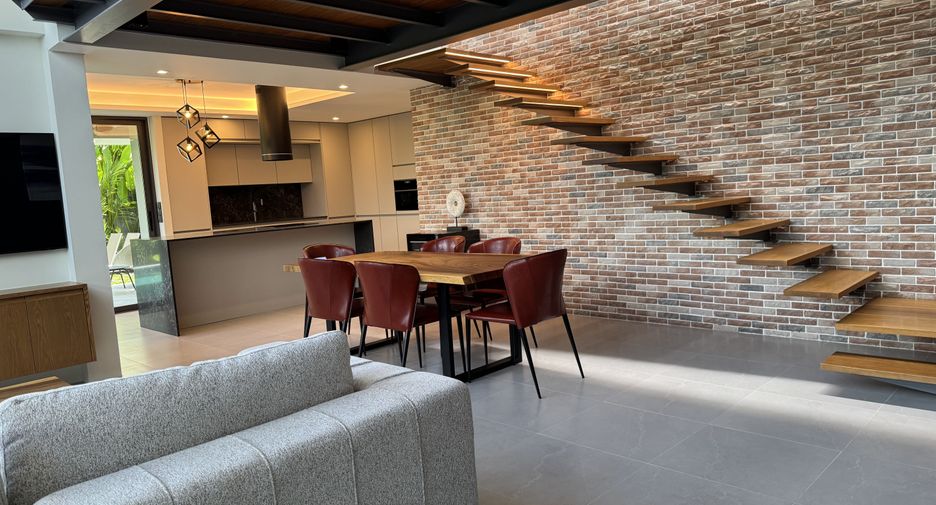 For sale 3 bedrooms villa in Thalang, Phuket